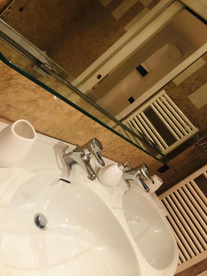 Eufemia27 Apartment Verona Bagian luar foto